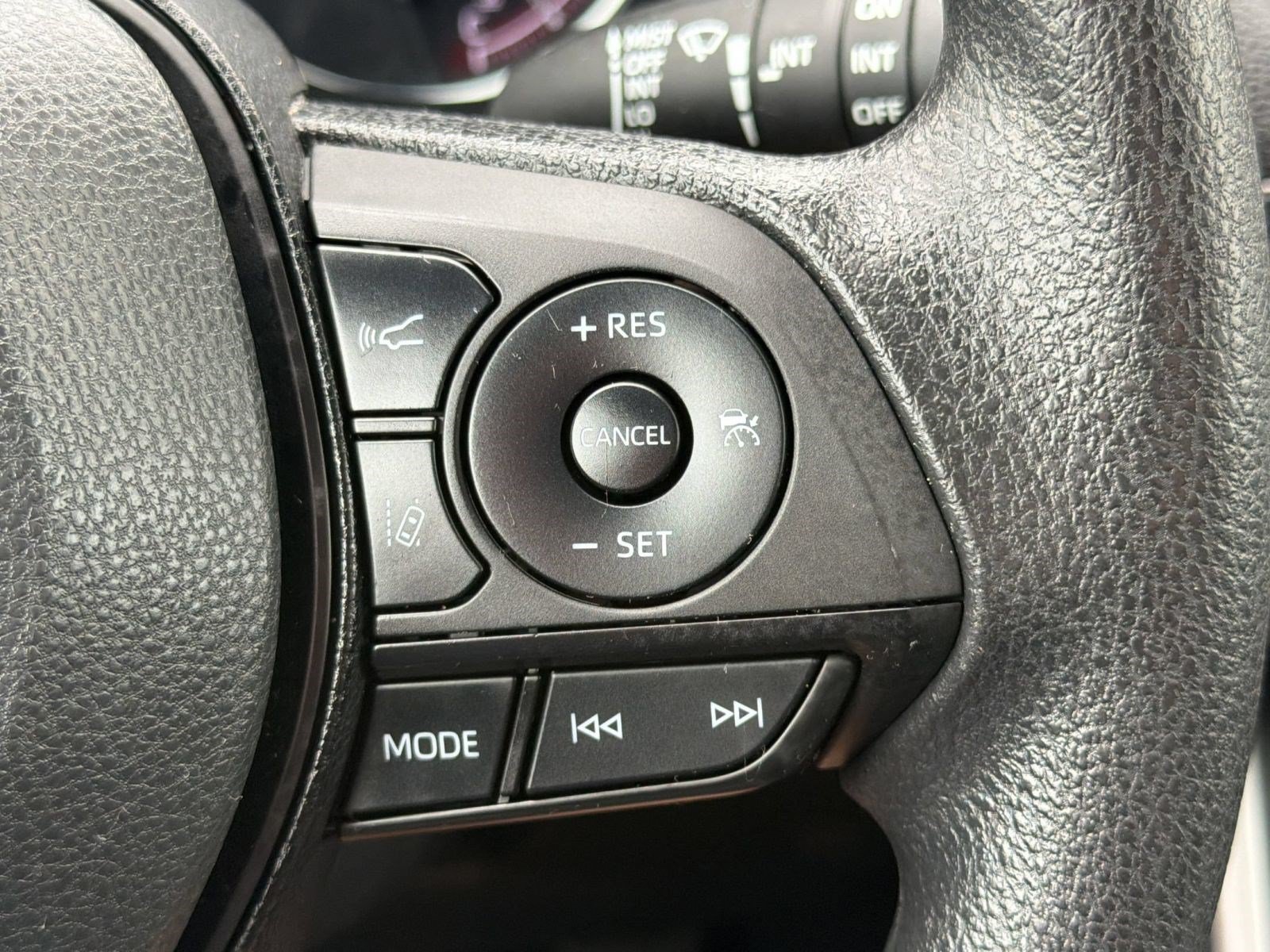 Certified 2023 Toyota RAV4 XLE w/ Convenience Package FWD image 18