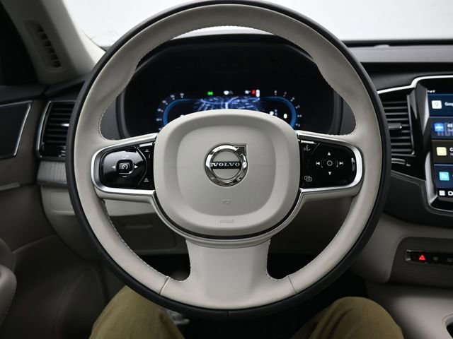 Used 2025 Volvo XC90 B6 Plus w/ Protection Package Premier image 24