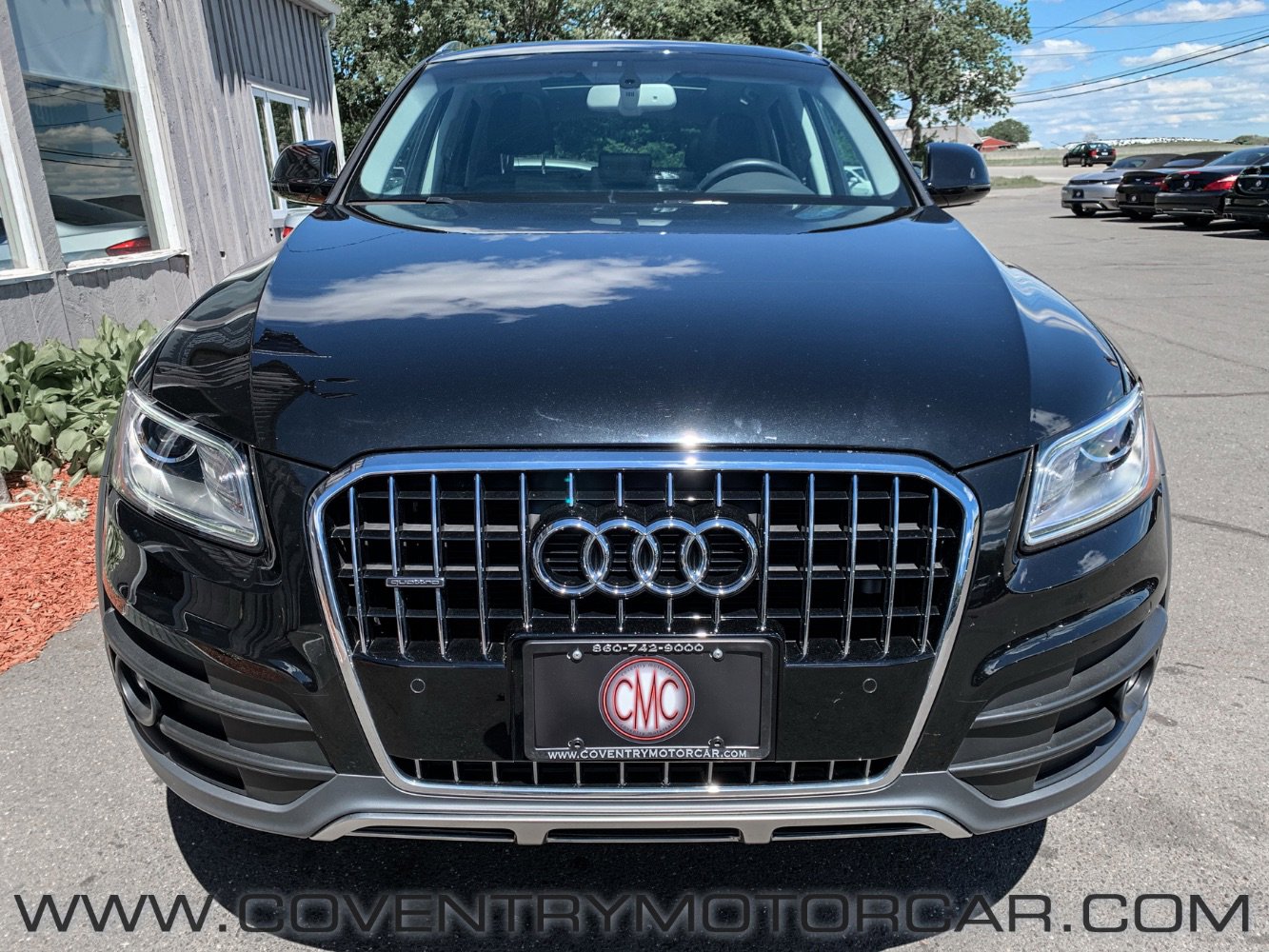 Used 2017 Audi Q5 2.0T Premium Plus w/ Technology Package image 3