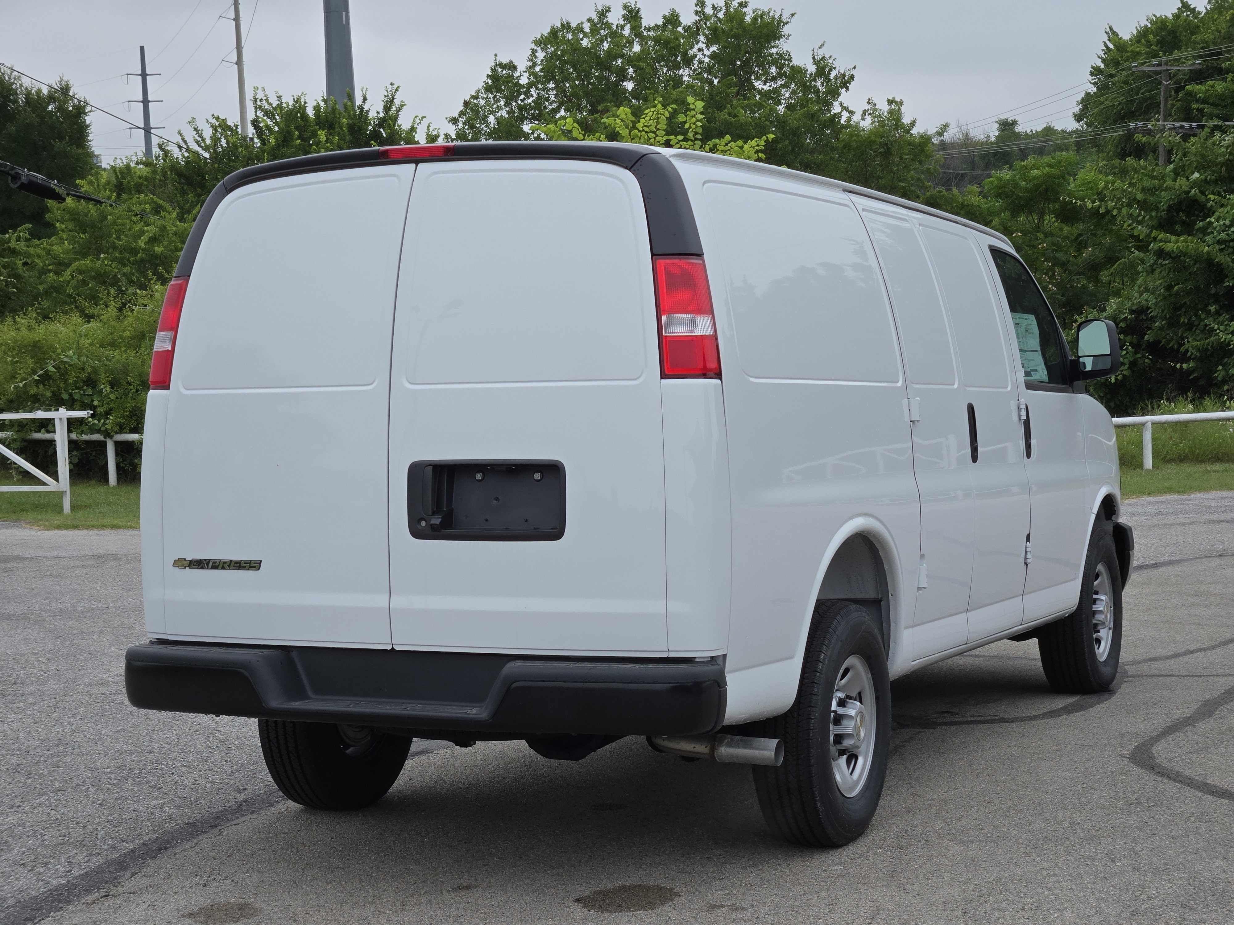 New 2025 Chevrolet Express 2500 w/ Driver Convenience Package RWD image 4