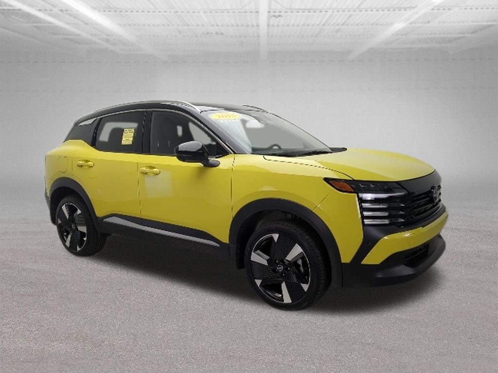 Used 2025 Nissan Kicks SR FWD image 7