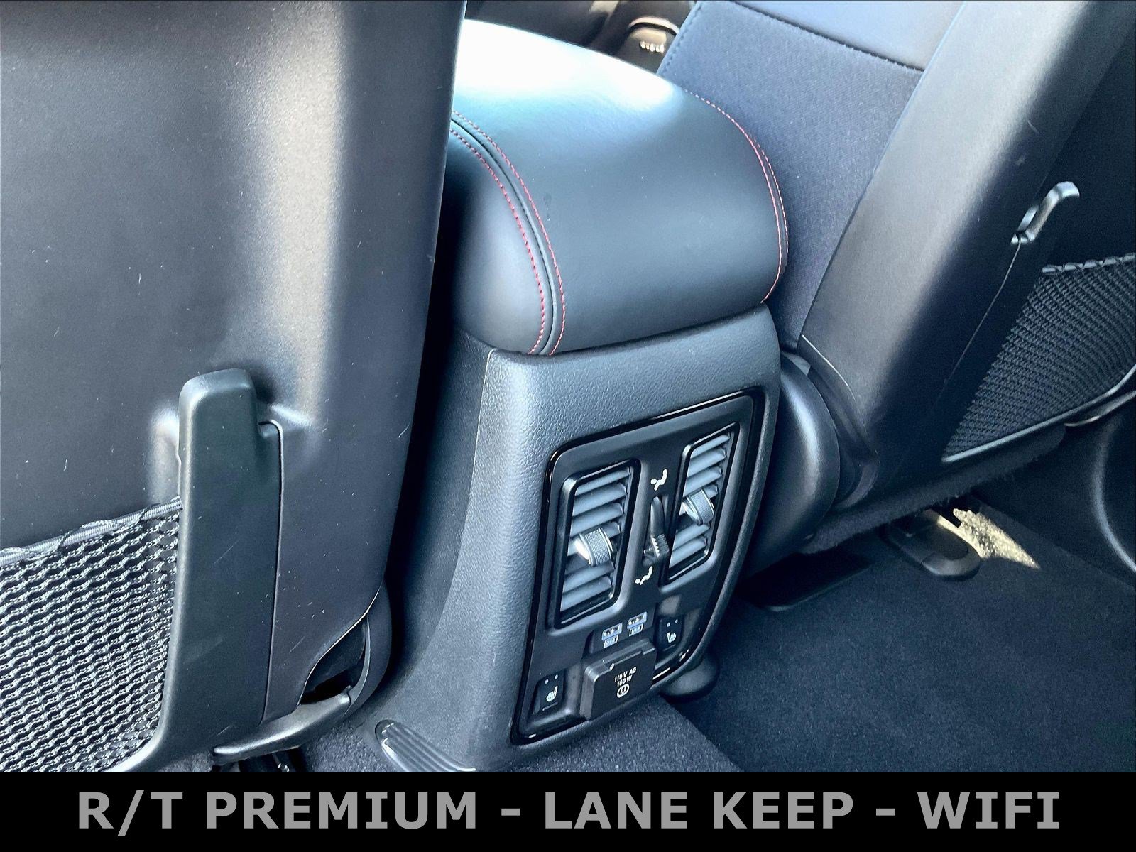 Used 2023 Dodge Durango R/T AWD/4WD image 10