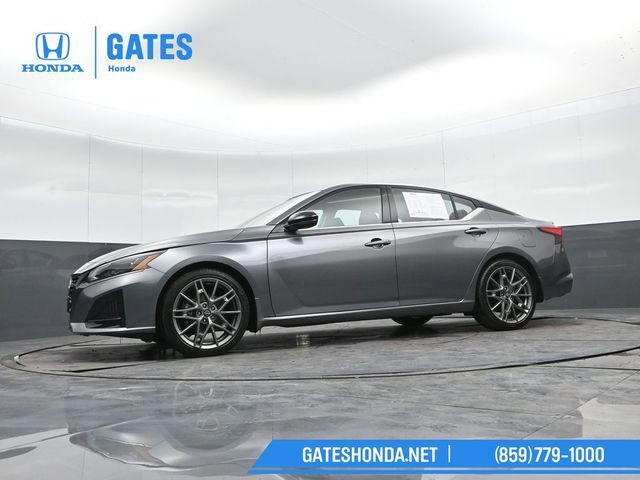 Used 2023 Nissan Altima 2.0 SR image 38
