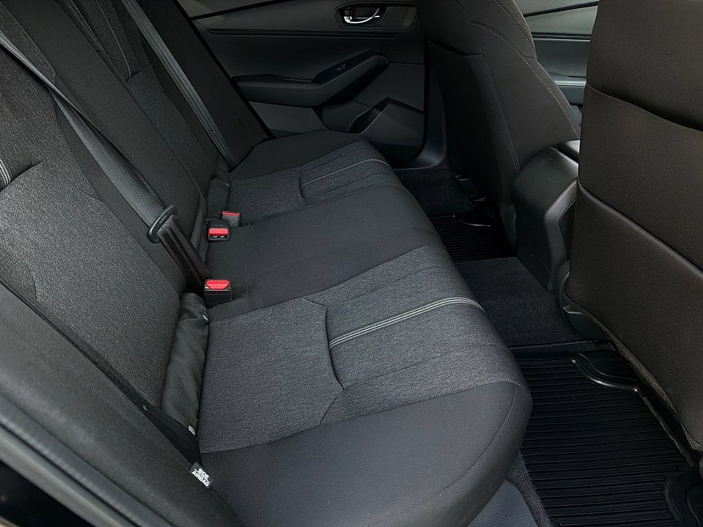 Used 2023 Honda Accord Sport image 29