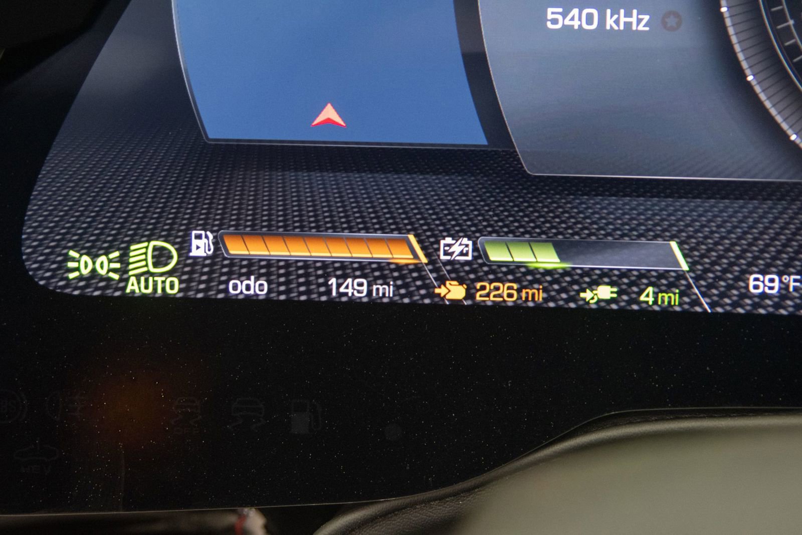 Used 2022 Ferrari SF90 Spider image 36