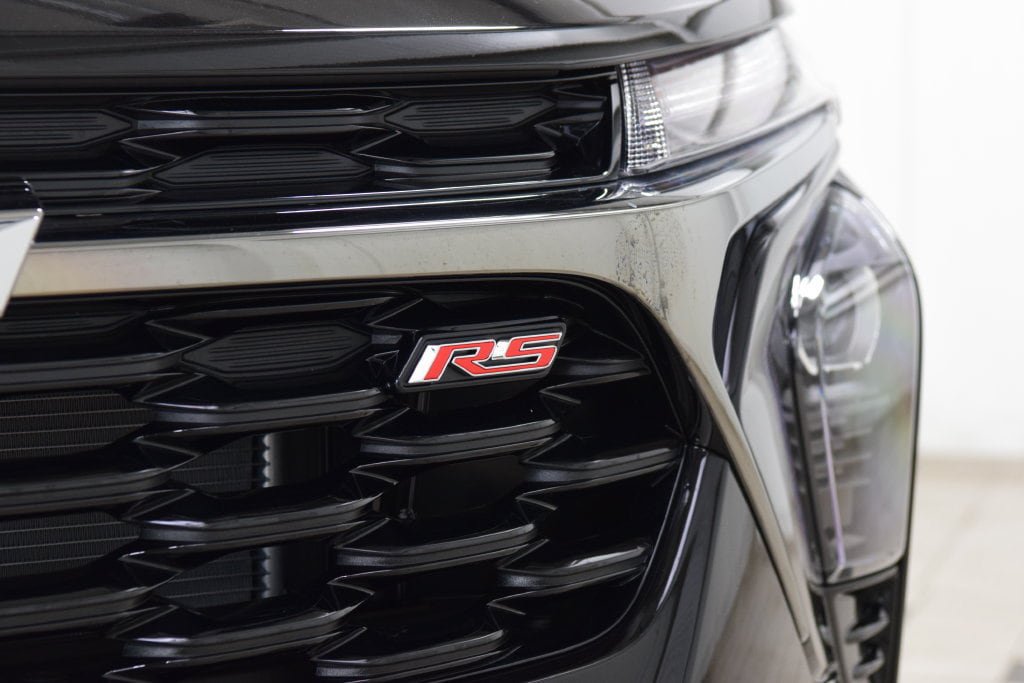 New 2026 Chevrolet Trax RS w/ Sunroof Package FWD image 16