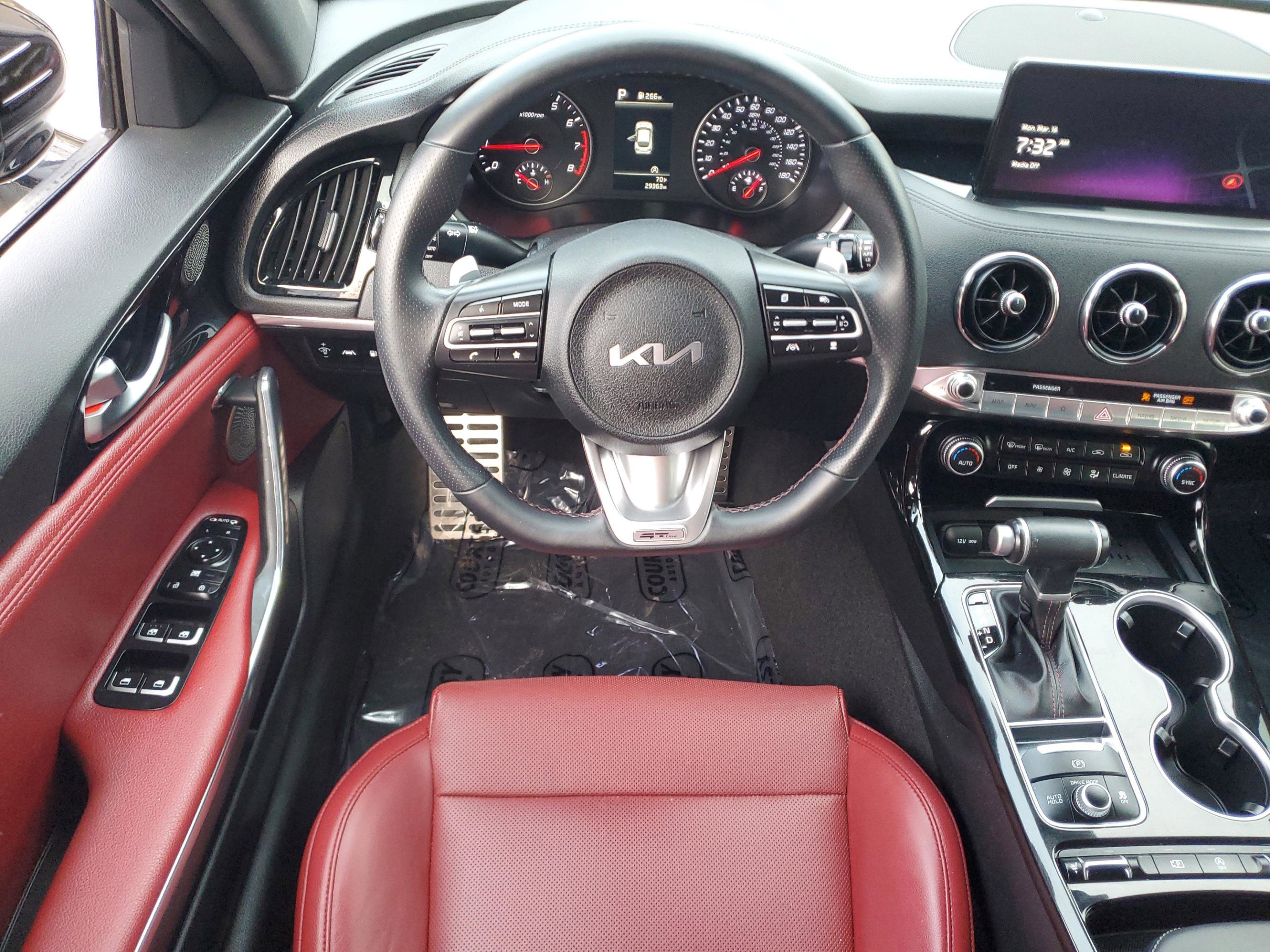Certified 2023 Kia Stinger GT-Line w/ Sun & Sound Package image 13