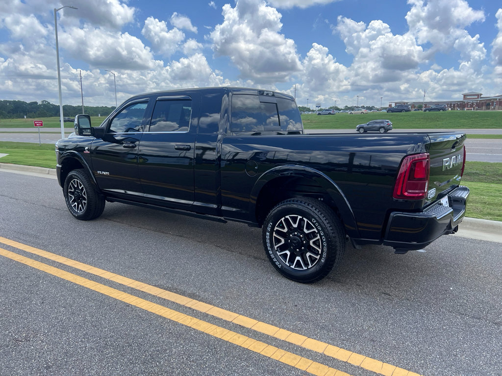 Certified 2025 RAM 2500 Limited AWD/4WD image 3