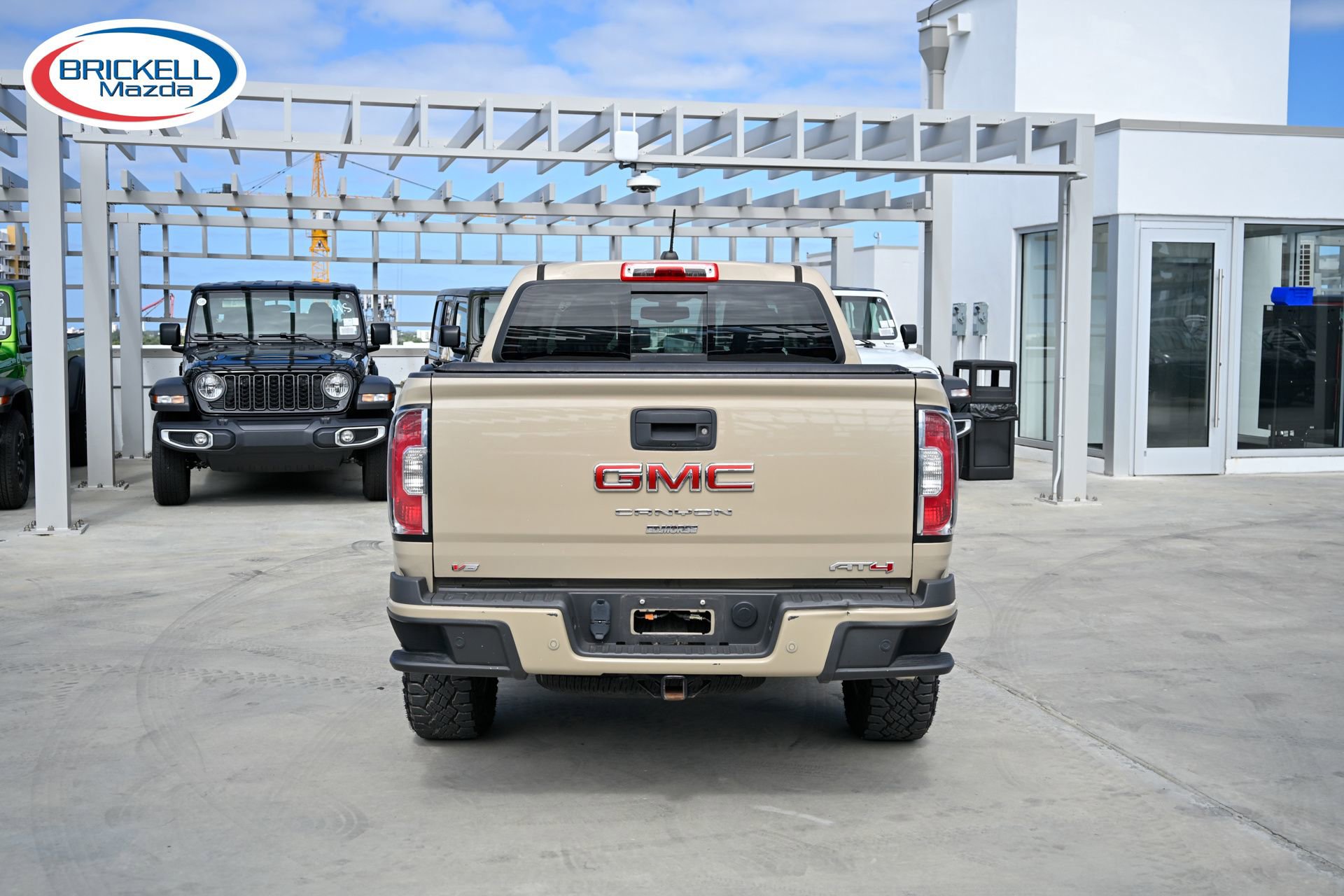 Used 2022 GMC Canyon AT4 image 6