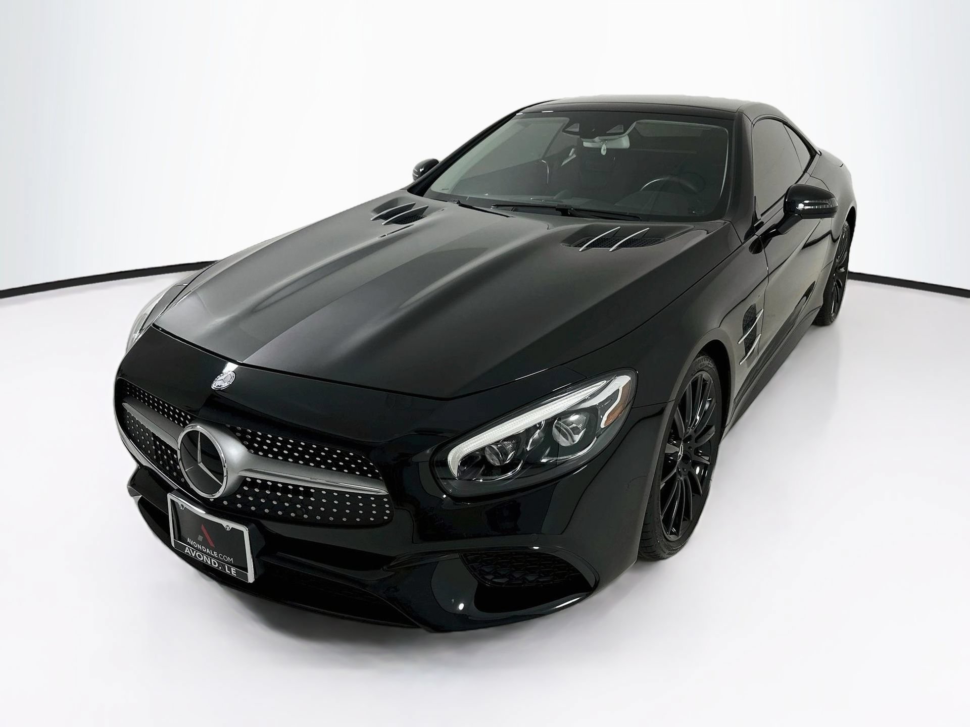 Used 2017 Mercedes-Benz SL 450 image 3