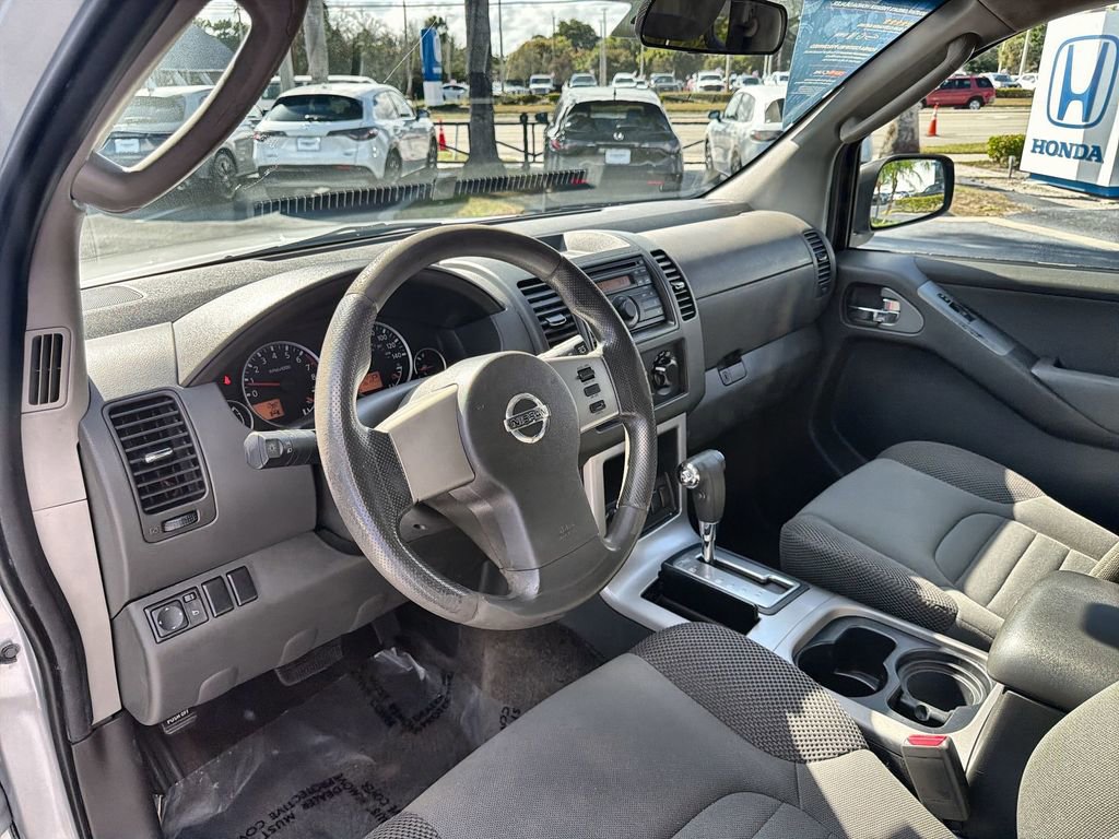 Used 2010 Nissan Pathfinder S image 23