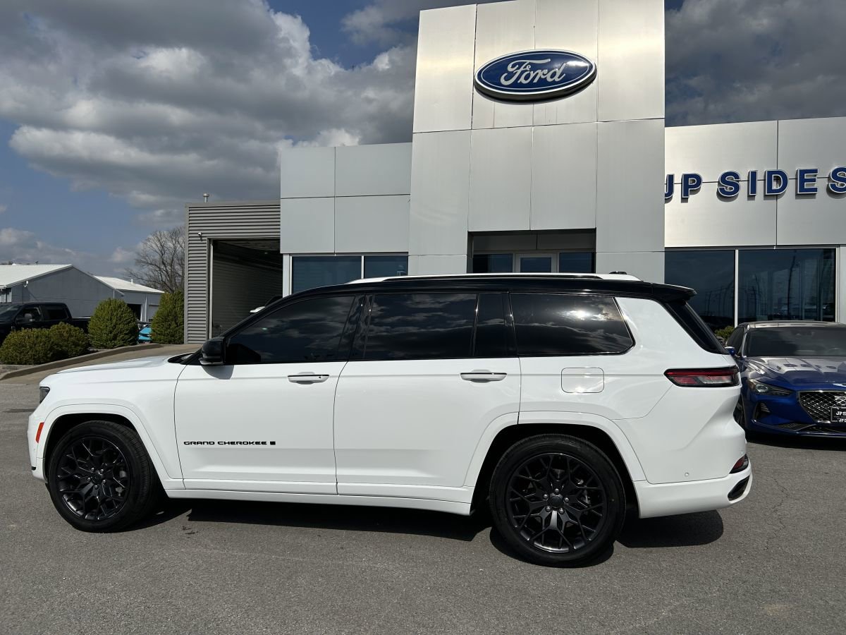 Used 2023 Jeep Grand Cherokee L Summit image 4