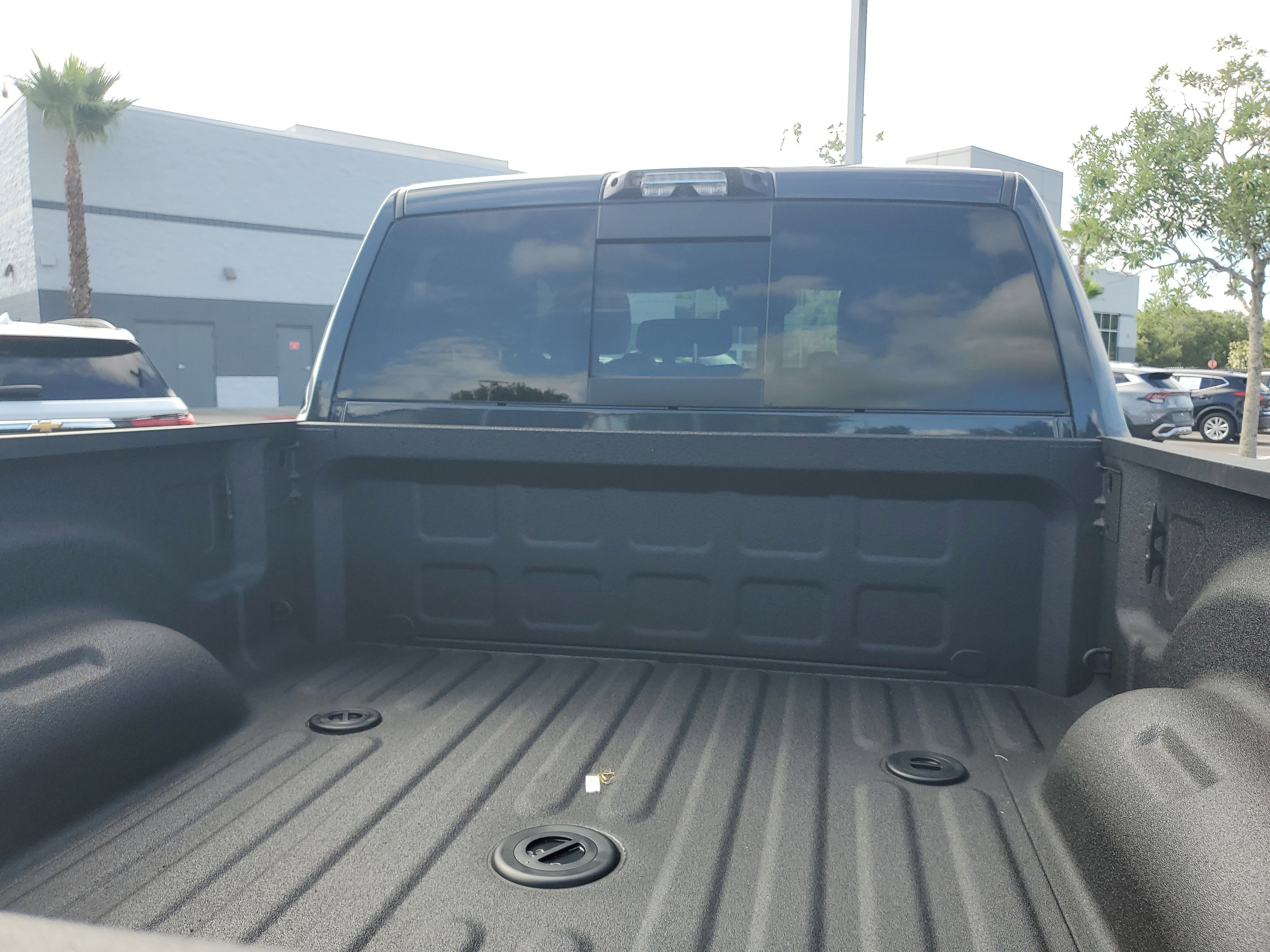 New 2026 RAM 2500 Laramie w/ Night Edition AWD/4WD image 8