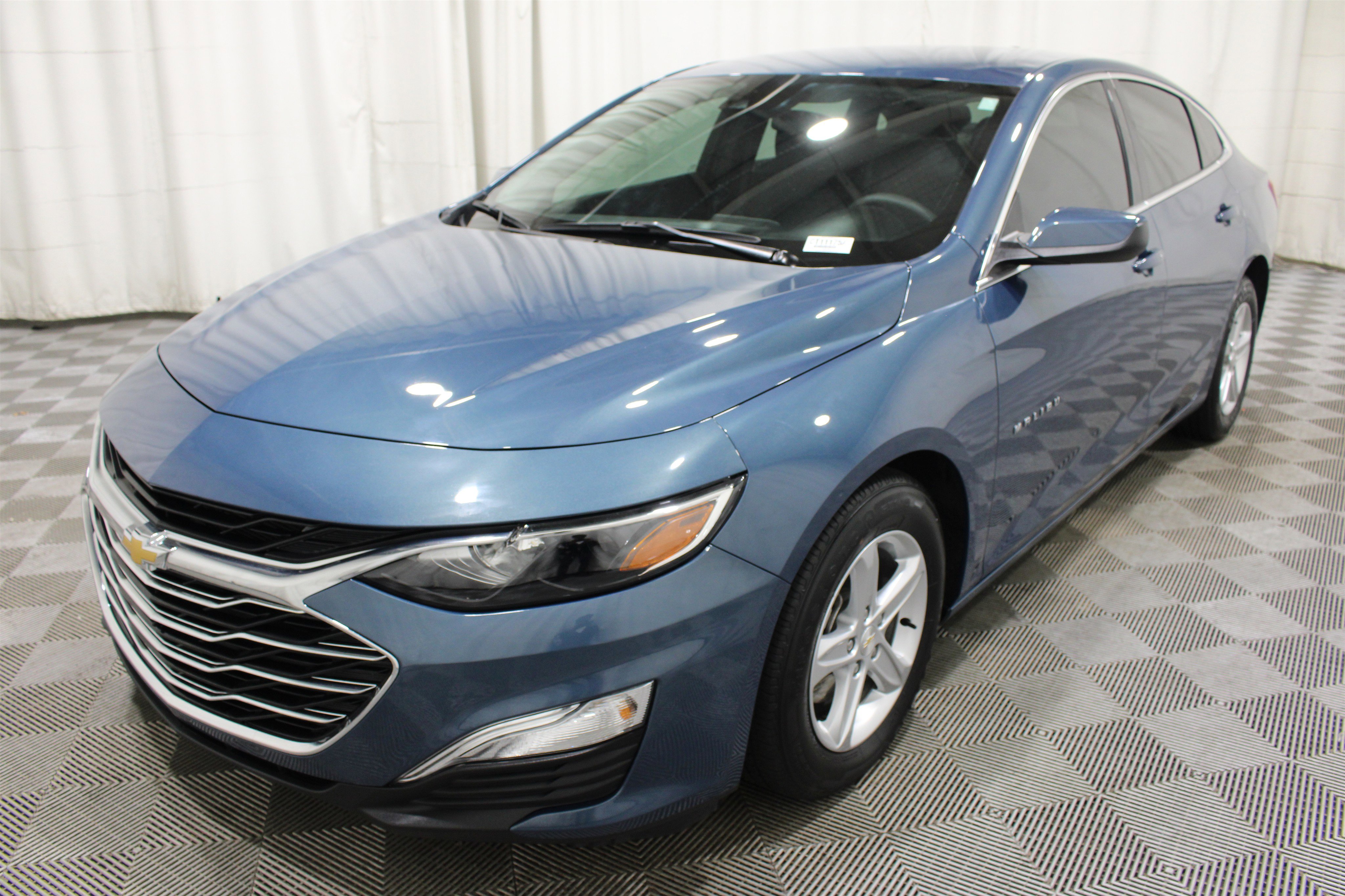 Used 2025 Chevrolet Malibu LS image 34