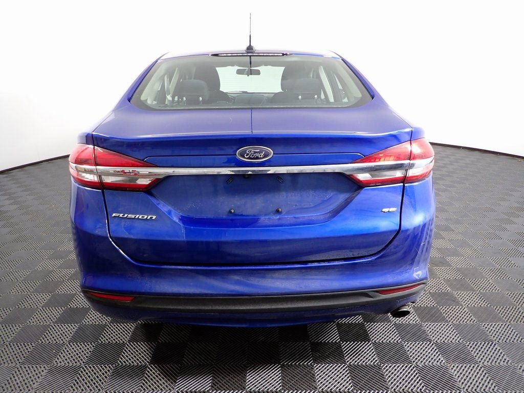 Used 2018 Ford Fusion SE image 10
