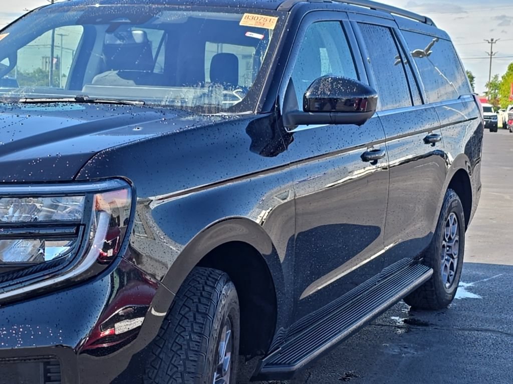 Used 2025 Ford Expedition Max Active AWD/4WD image 62