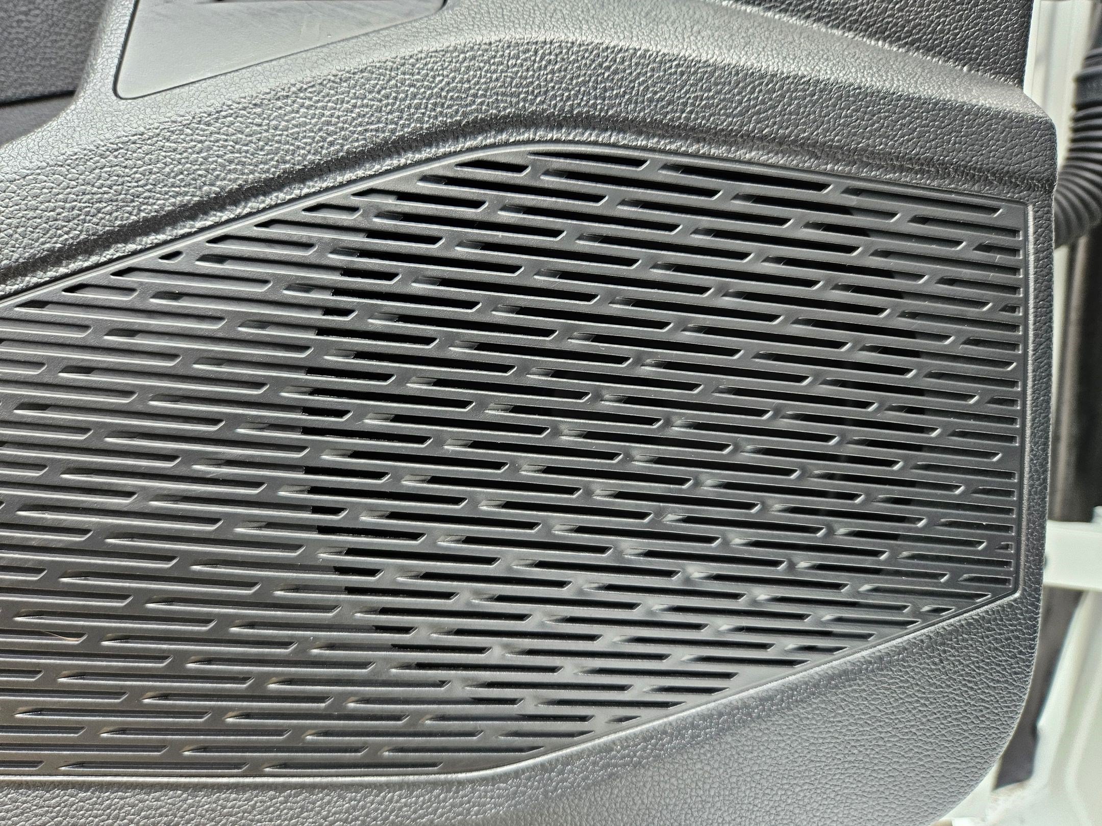 Used 2025 Volkswagen Jetta Sport FWD image 13