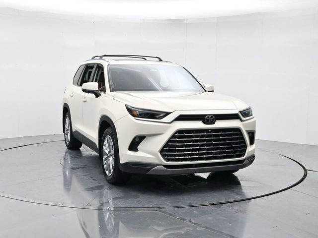 Used 2024 Toyota Grand Highlander Platinum image 5
