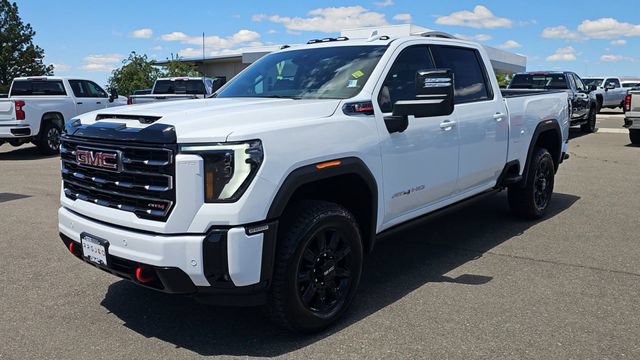 New 2026 GMC Sierra 2500 AT4 w/ AT4 Premium Plus Package AWD/4WD image 4