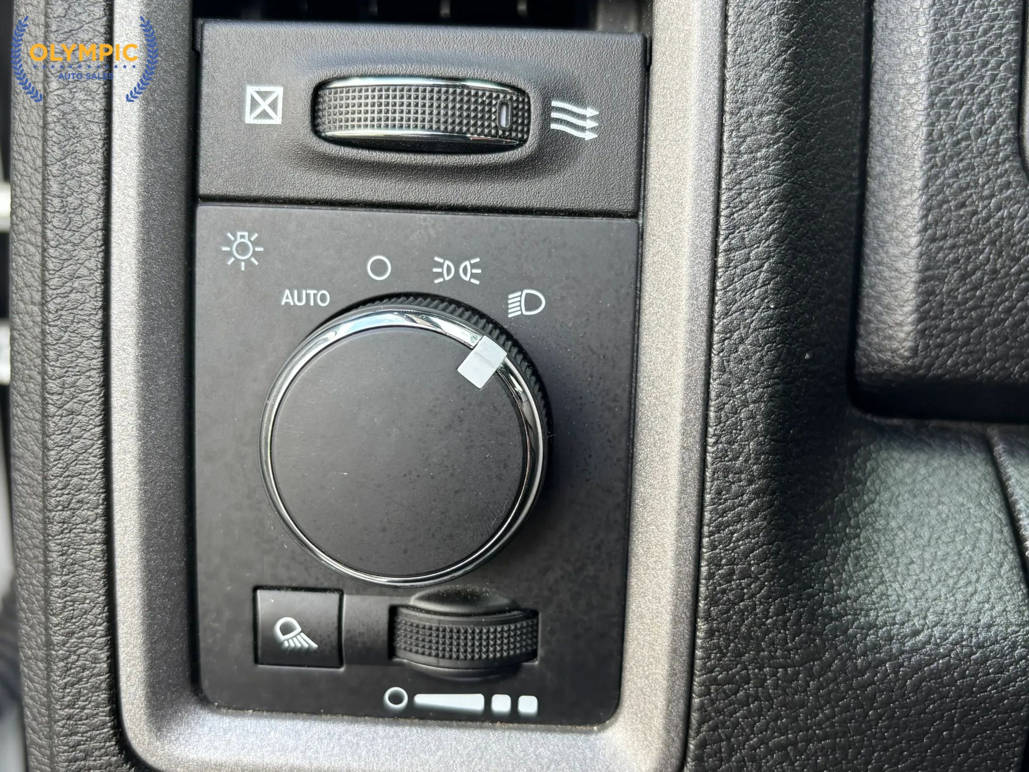 Used 2022 RAM 1500 Tradesman w/ Chrome Plus Package image 31