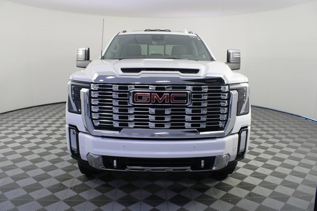 New 2026 GMC Sierra 3500 Denali w/ Denali Reserve Package image 32