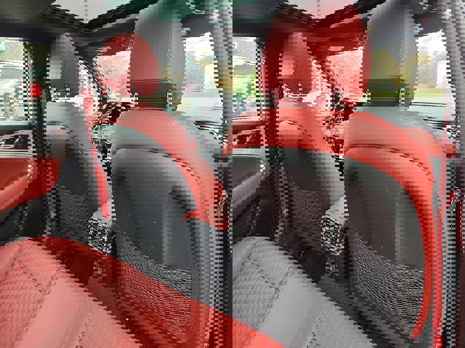 Used 2023 Genesis G70 2.0T w/ Sport Prestige Package image 29