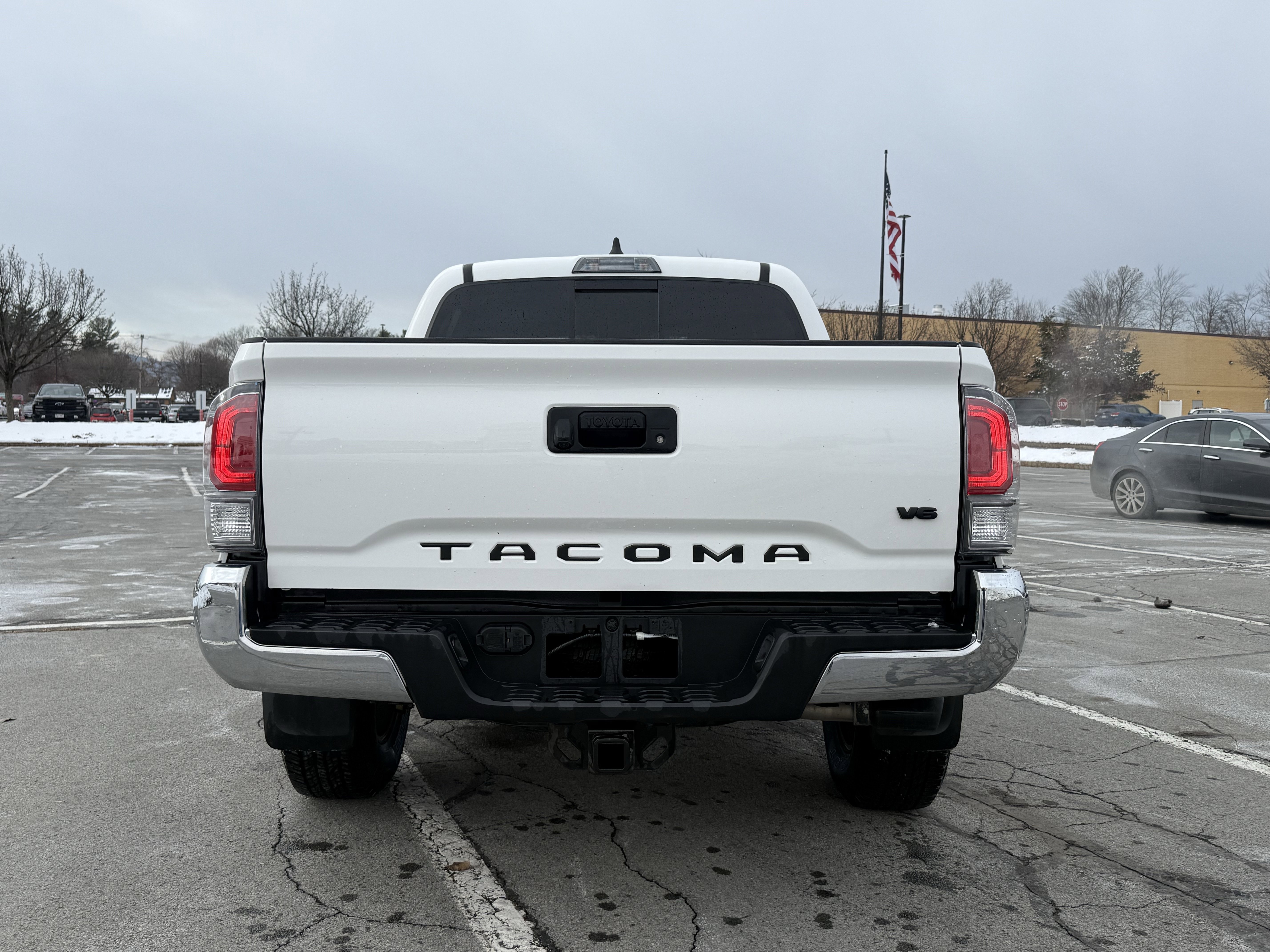 Used 2023 Toyota Tacoma TRD Off-Road image 10