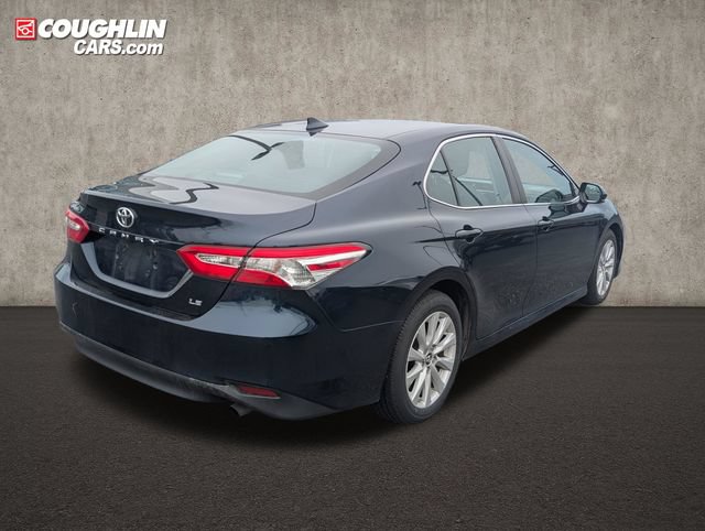 Used 2019 Toyota Camry LE FWD image 8
