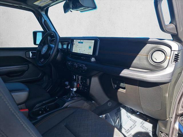 Used 2025 Jeep Gladiator Mojave image 18