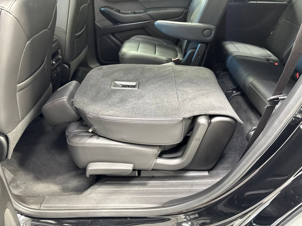 Used 2023 Chevrolet Traverse LT w/ LT Premium Package AWD/4WD image 47