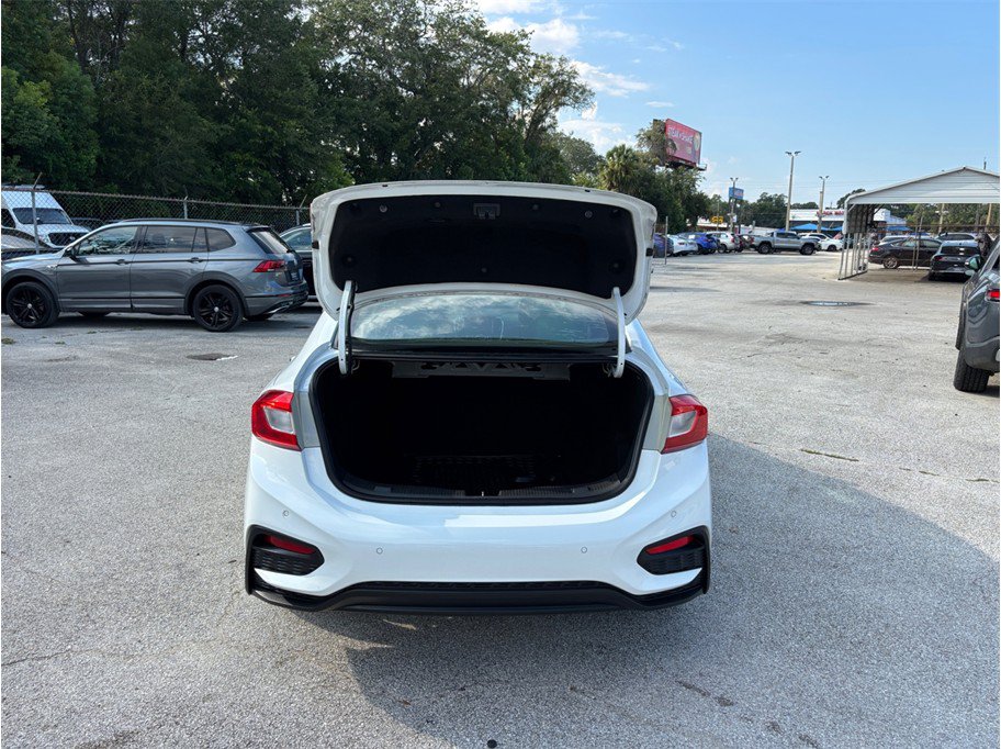 Used 2017 Chevrolet Cruze Premier FWD image 41