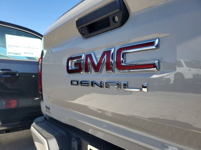 New 2026 GMC Canyon Denali AWD/4WD image 7