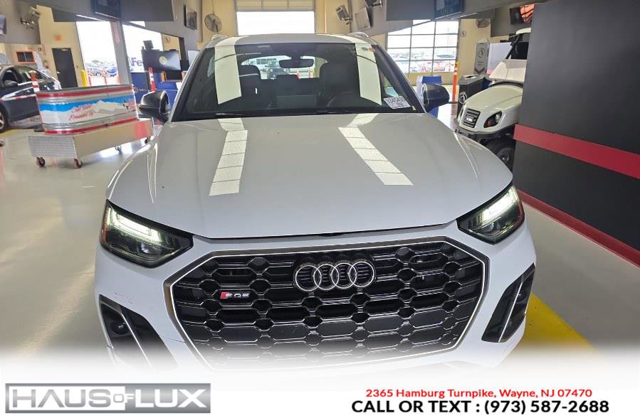 Used 2021 Audi SQ5 Premium w/ Convenience Package image 2