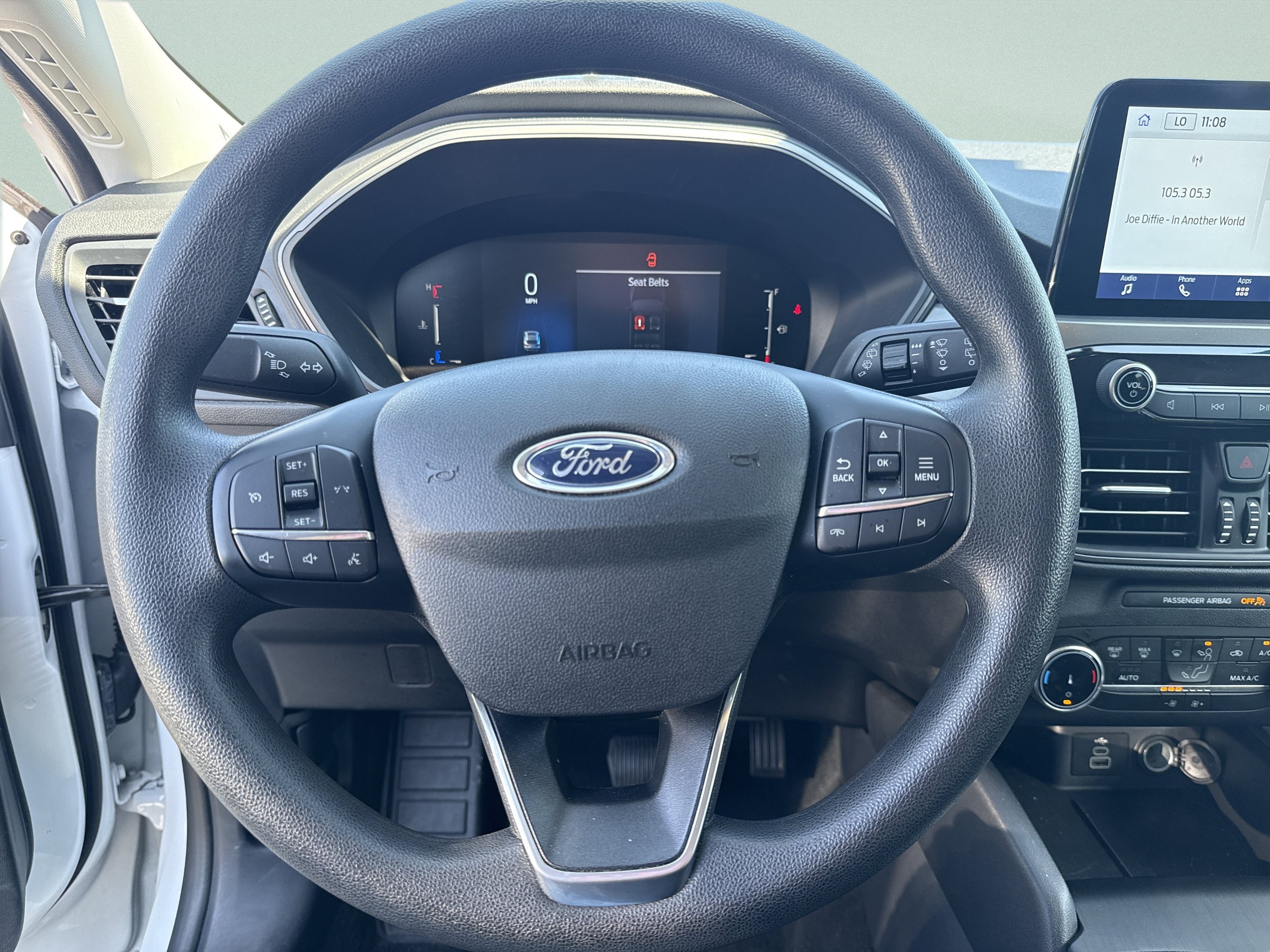 Used 2025 Ford Escape Active AWD/4WD image 14