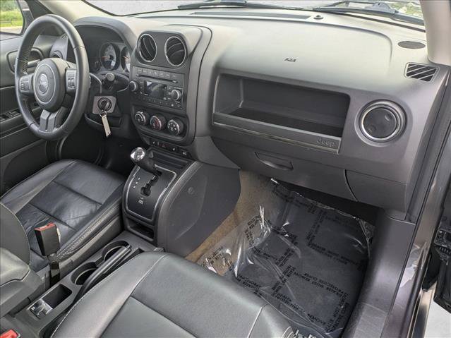 Used 2016 Jeep Patriot High Altitude AWD/4WD image 21
