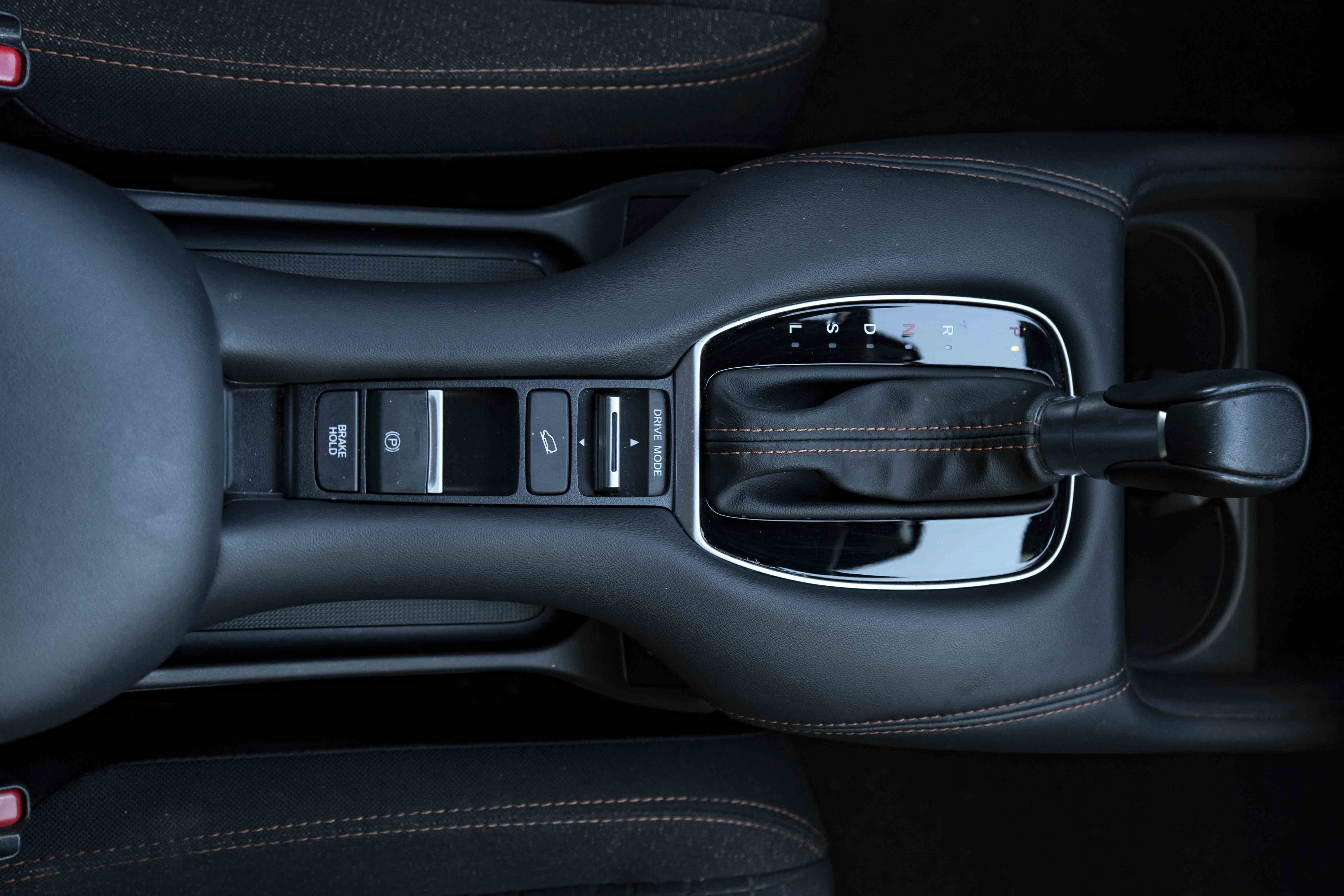 Certified 2025 Honda HR-V Sport image 26