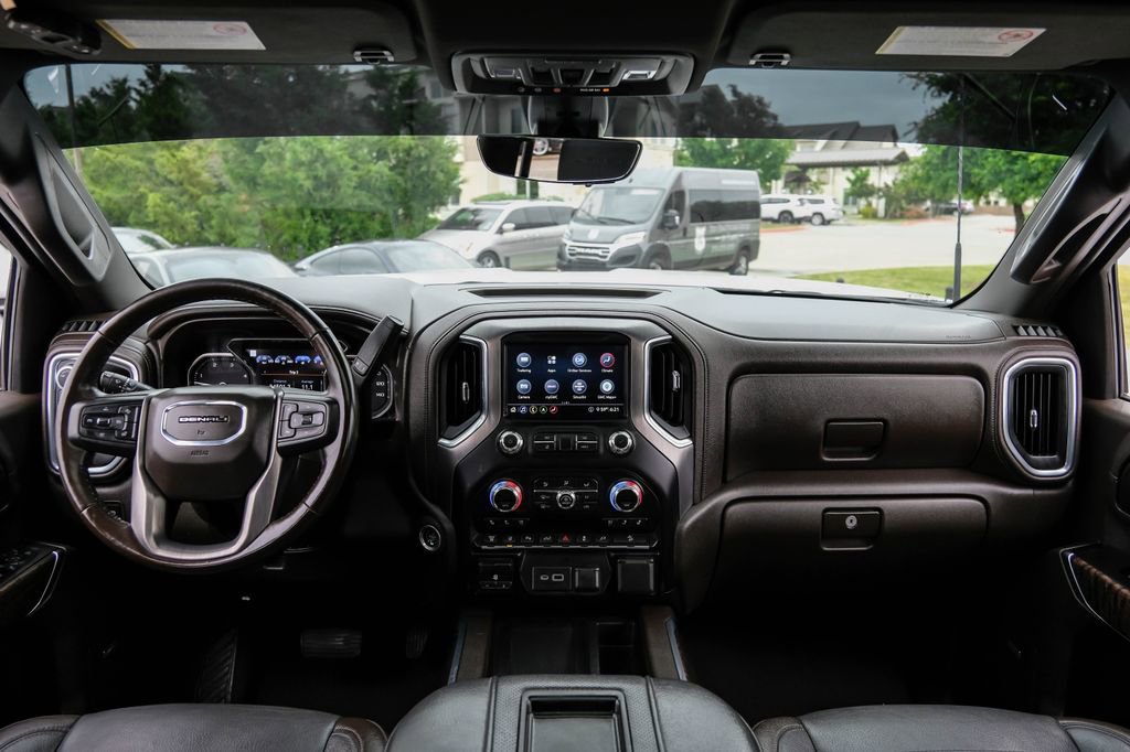 Used 2020 GMC Sierra 2500 Denali w/ Denali Ultimate Package AWD/4WD image 11