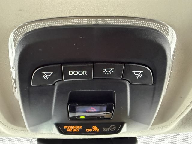 Used 2025 Toyota Corolla LE FWD image 22