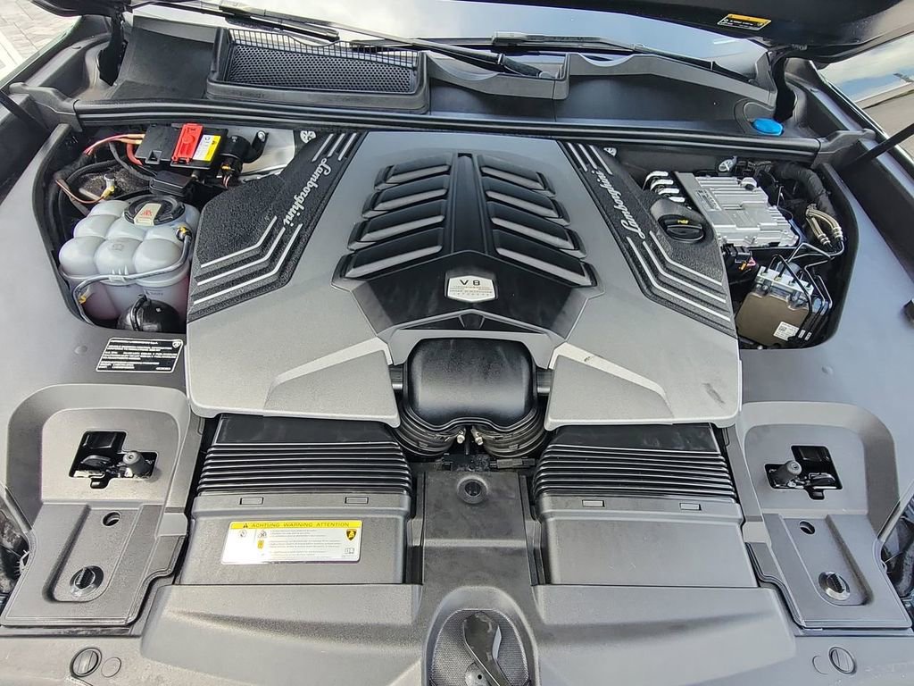 Used 2020 Lamborghini Urus image 30
