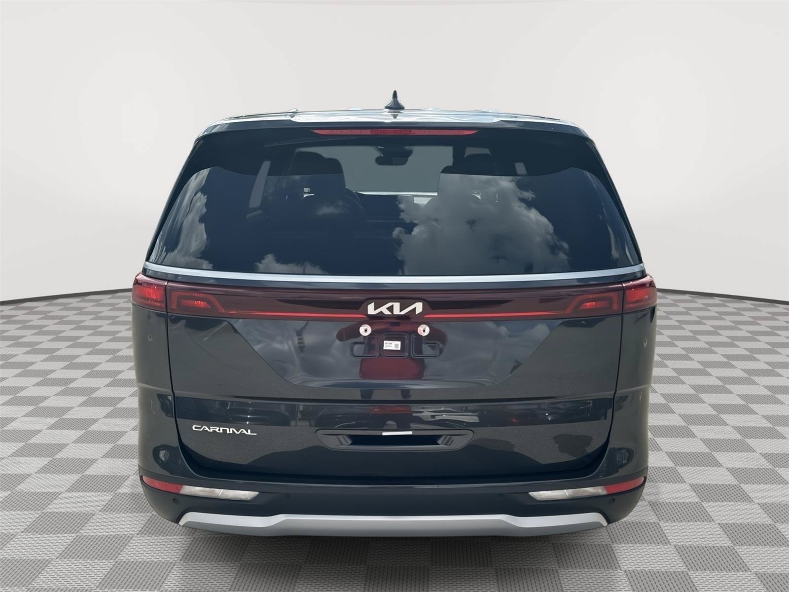 Used 2024 Kia Carnival LX FWD image 6