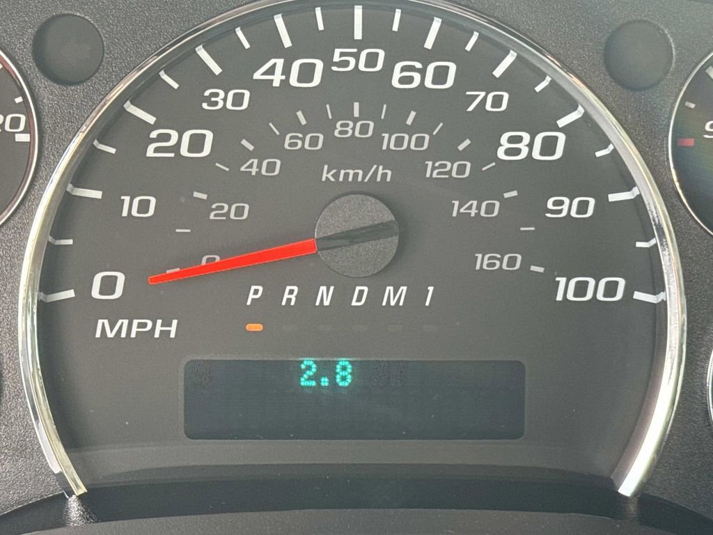 New 2025 Chevrolet Express 2500 w/ Enhanced Convenience Package image 26