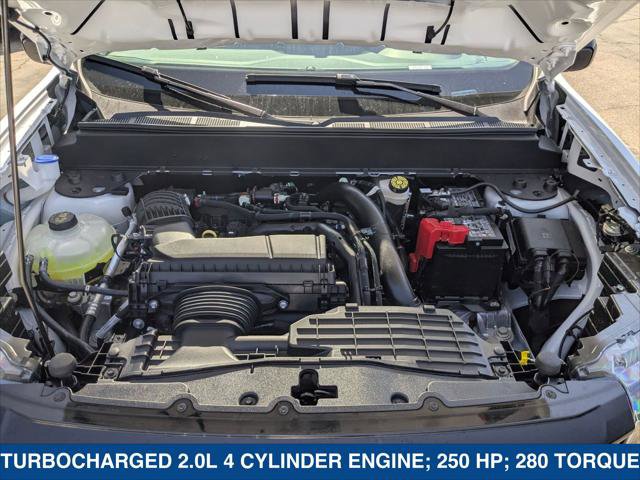 New 2025 Ford Maverick XLT w/ XLT Luxury Package image 19