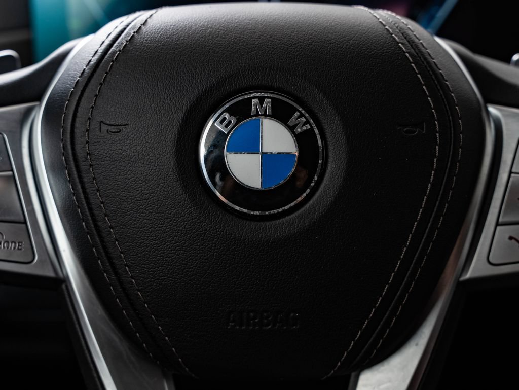 Used 2024 BMW X7 xDrive40i w/ Executive Package AWD/4WD image 32