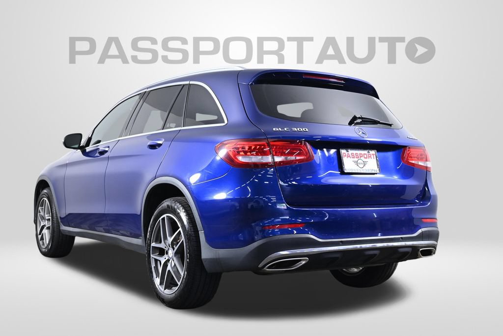 Used 2017 Mercedes-Benz GLC 300 4MATIC image 5