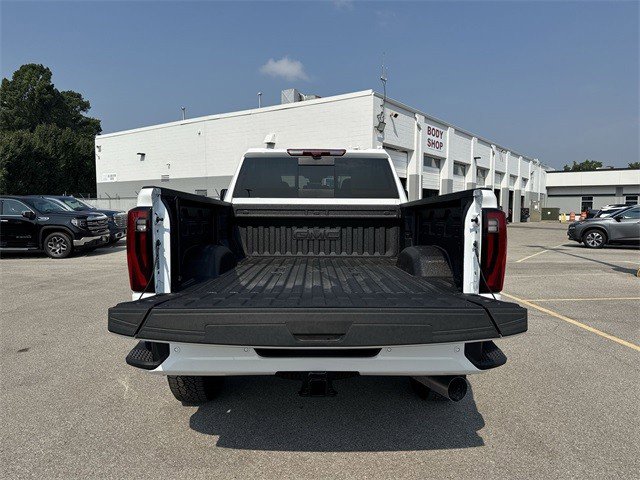 New 2025 GMC Sierra 2500 Denali w/ Denali Reserve Package image 24