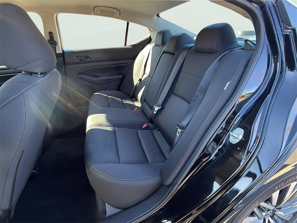 Used 2023 Nissan Altima 2.5 SV image 7