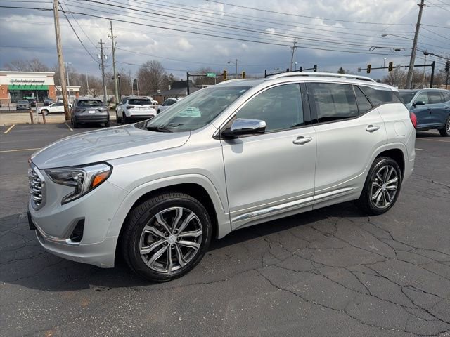 Used 2018 GMC Terrain Denali w/ Advanced Safety Package image 3