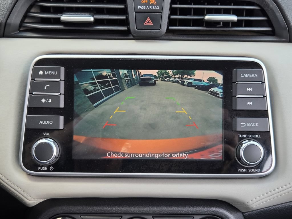 Used 2020 Nissan Versa SV FWD image 14