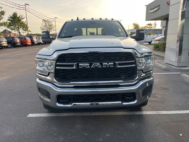 Used 2024 RAM 3500 Tradesman w/ Chrome Appearance Group image 39