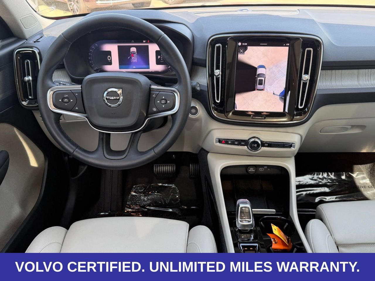 Certified 2024 Volvo XC40 B5 Plus AWD/4WD image 15